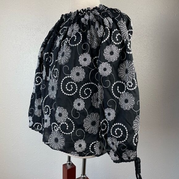 Luciano Dante Black & White Floral Top Size L EUC - Picture 4 of 6